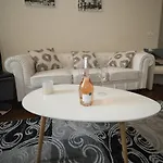 Prestige Designer Apartment, Super Lägenhet *