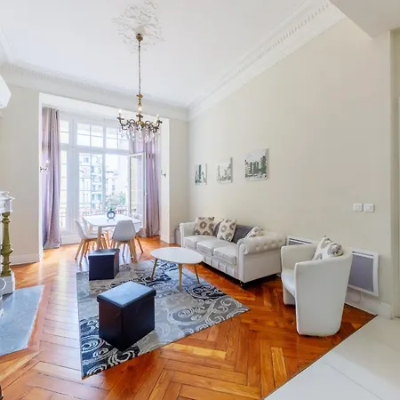Prestige Designer Apartment, Super Apartment *