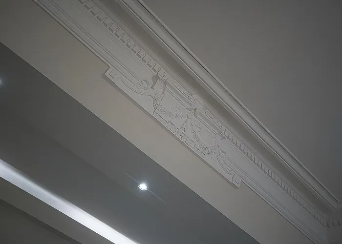Prestige Designer Apartment, Super *