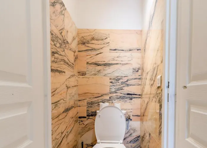 Prestige Designer Apartment, Super Apartman