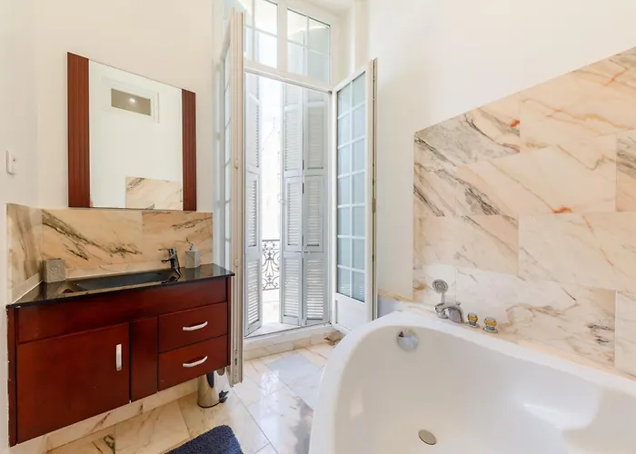 Apartment Prestige Designer Apartment, Super