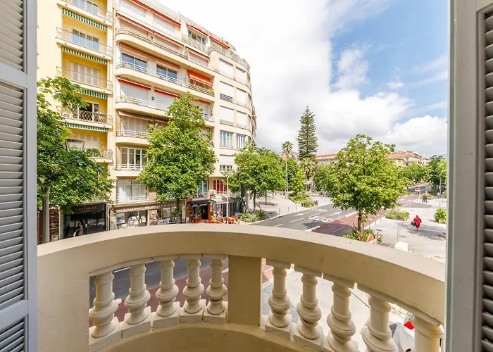 Prestige Designer Apartment, Super Apartman Nizza